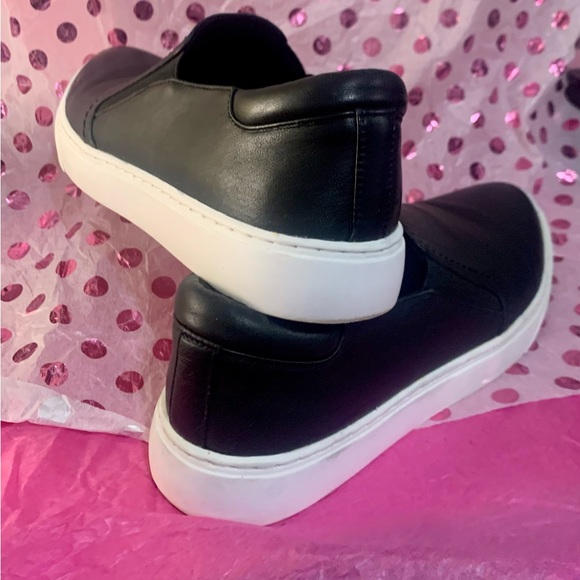 Kenneth Cole slip on low platform shoes 💋 - Picture 4 of 8